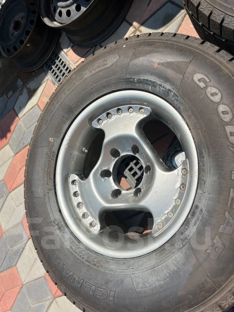 Berg. 8.0x16", 6x139.7, ET10 ����