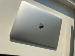 Apple MacBook Air 13 2020. 13", ���� 250���, WiFi, Bluetooth ����