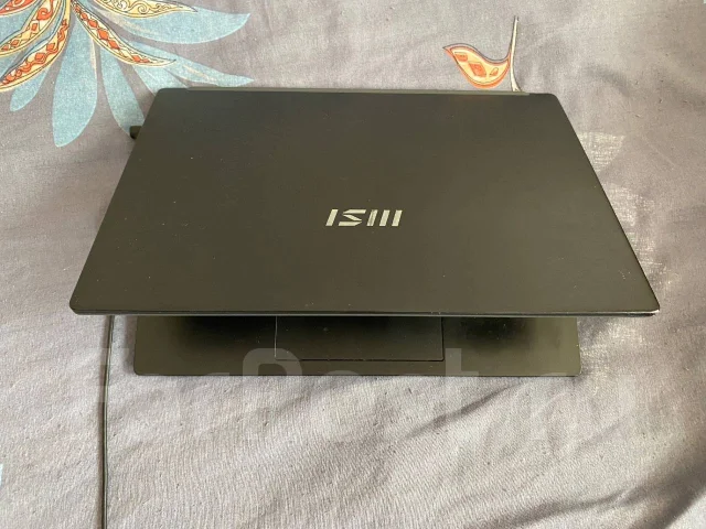 MSI Modern 14 C12M. 14", 1,3����, ��� 8 ��, ���� 256���, WiFi: 1, Bluetooth: 1 ����