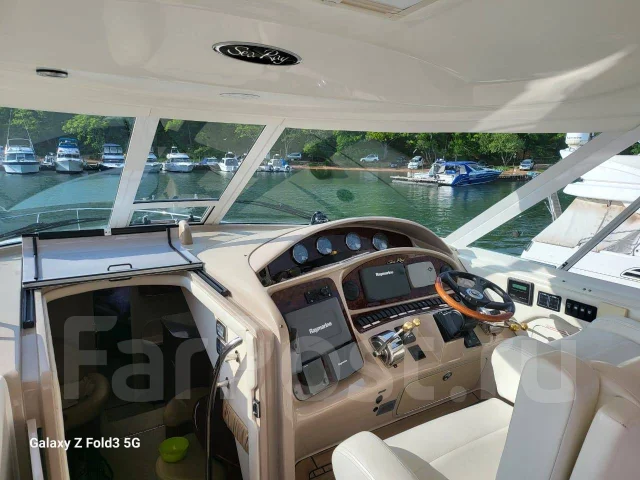 Searay Sundancer. 2004 ���, ����� 12��., ��������� ������������, 560��.�., ������ ����