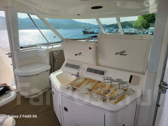 Searay Sundancer. 2004 ���, ����� 12��., ��������� ������������, 560��.�., ������ ����