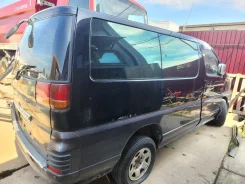 Nissan Elgrand. AVWE50, QD32 ����