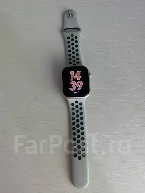 Apple Watch Series 7 Nike ����