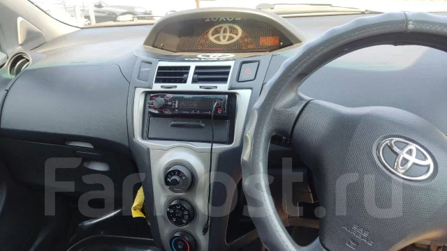 Toyota Vitz. ��������, ��������, 1.0 (71��.�.), ������, 186 300����. �� ����