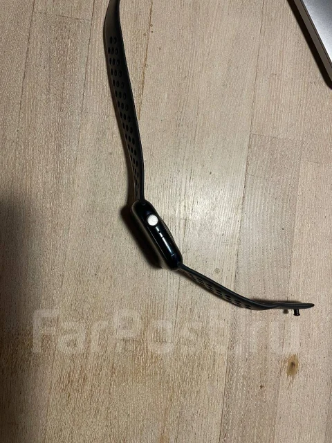 Apple Watch Series 7 Nike. GPS, IP67, IP68 ����