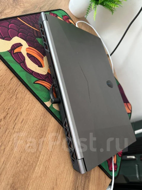 Thunderobot 911 X Wild Hunter G2 Pro. 15.6", 2����, ��� 16 ��, ���� 512���, WiFi: 1, Bluetooth: 1, ����������� �� 5��. ����