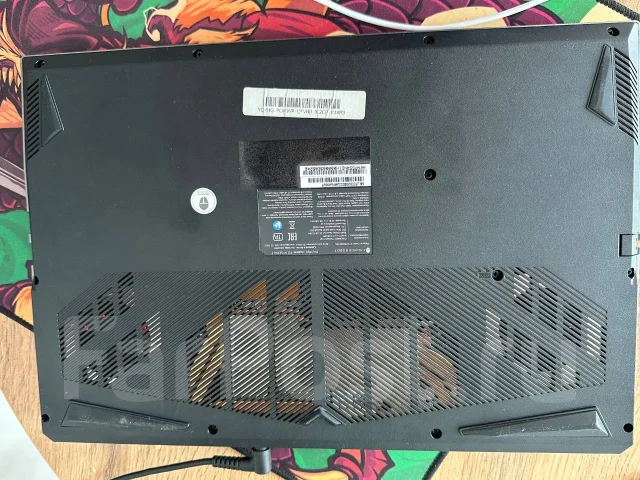 Thunderobot 911 X Wild Hunter G2 Pro. 15.6", 2����, ��� 16 ��, ���� 512���, WiFi: 1, Bluetooth: 1, ����������� �� 5��. ����