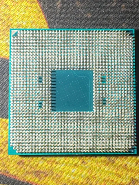 AMD Ryzen 5 2600 ����