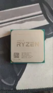 AMD Ryzen 5 2400G ����