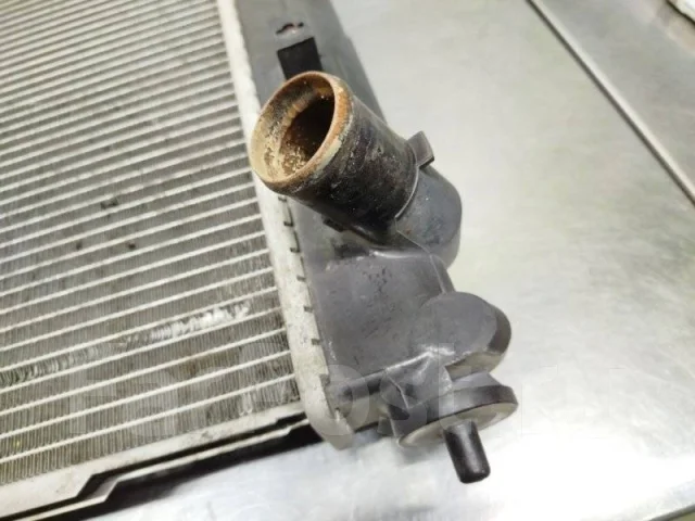 �������� Mazda Mpv LW9R RF5C 2003-2006 RF5G15200A ����