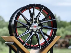 Vossen. 6.5x15", 4x100, 4x114.3, ET35, �� 73,1���. ����