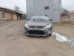 Ford Mondeo ����