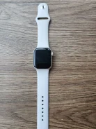 Apple Watch Series 8 ����