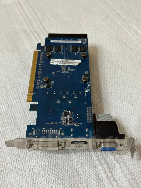 GeForce GT 210 ����