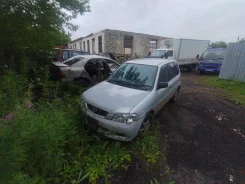 Mazda Demio ����