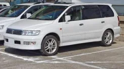 Mitsubishi Chariot. N83W, 4G63 ����