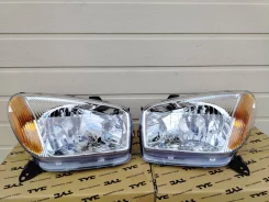 ���� ���� Toyota Rav4 2001-2003 ���. ���� 81110-42190 ����