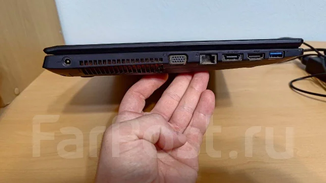 DEXP. 15.6", 2,4����, ��� 8 ��, ���� 240���, WiFi: 1, Bluetooth: 1, ����������� �� 2��. ����