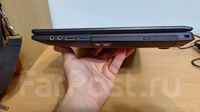 DEXP. 15.6", 2,4����, ��� 8 ��, ���� 240���, WiFi: 1, Bluetooth: 1, ����������� �� 2��. ����