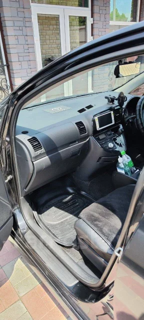 Toyota Wish. �������, ��������, 1.8, ������, 293 000����. �� ����