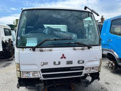 Mitsubishi Fuso Fighter ����