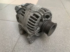 ��������� VW Golf 4 Audi A3 037903025E ����