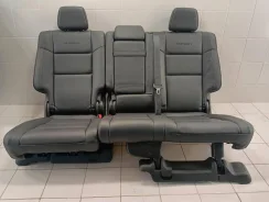 ������� ������ Jeep Grand Cherokee WK2 ���������� ����