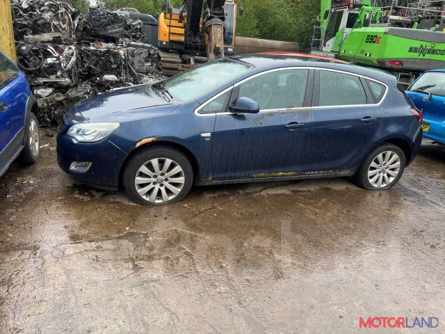 ��������� Opel Astra J 2010-2017 20978724 1204623 ����
