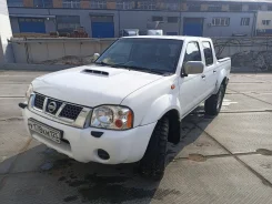 Nissan NP300. ��������, 4wd, 2.5 (133��.�.), ������, 140 000����. �� ����