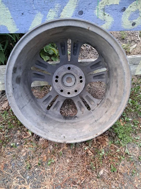 Valbrem. 7.0x16", 5x114.3, ET45, �� 51���. ����