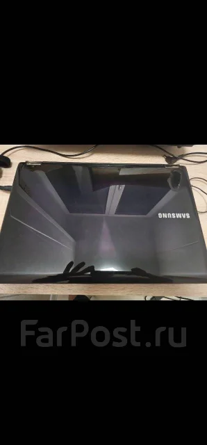 Samsung RF511. 2����, ��� 6 ��, WiFi: 1, Bluetooth: 1 ����