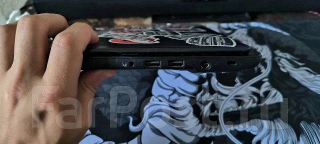 Acer TravelMate B113. 11.6", 1,5����, ��� 4 ��, ���� 320���, WiFi: 1, Bluetooth: 1, ����������� �� 3��. ����