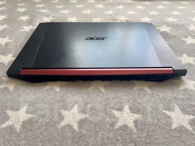 Acer Nitro 5 AN515-43. 15.6", 2,1����, ��� 8 ��, ���� 256���, WiFi: 1, Bluetooth: 1, ����������� �� 5��. ����