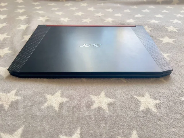 Acer Nitro 5 AN515-43. 15.6", 2,1����, ��� 8 ��, ���� 256���, WiFi: 1, Bluetooth: 1, ����������� �� 5��. ����