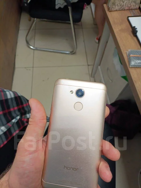 Honor 6A. �/�, 16 ��, �������, 3G, 4G LTE, Dual-SIM, NFC ����