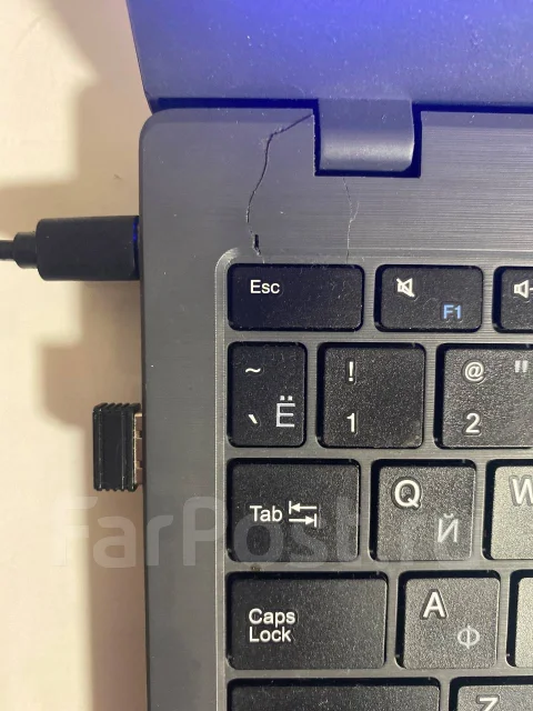 Intel. 15.6", 2����, ��� 32 ��, ���� 128���, WiFi: 1, Bluetooth: 1, ����������� �� 5��. ����