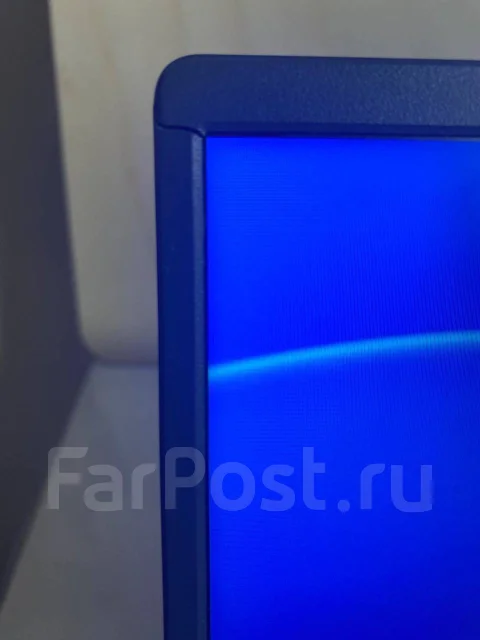 Intel. 15.6", 2����, ��� 32 ��, ���� 128���, WiFi: 1, Bluetooth: 1, ����������� �� 5��. ����