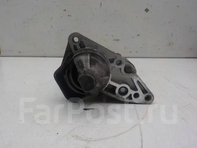 ������� Nissan Tiida 2007- 23300EE00A ����