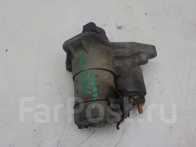 ������� Nissan Tiida 2007- 23300EE00A ����
