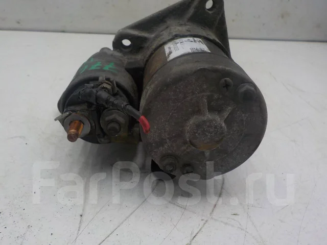 ������� Nissan Tiida 2007- 23300EE00A ����
