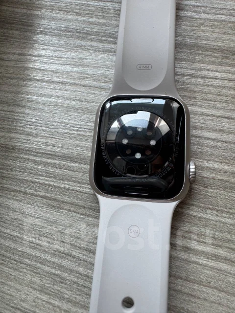 Apple Watch Series 8 ����