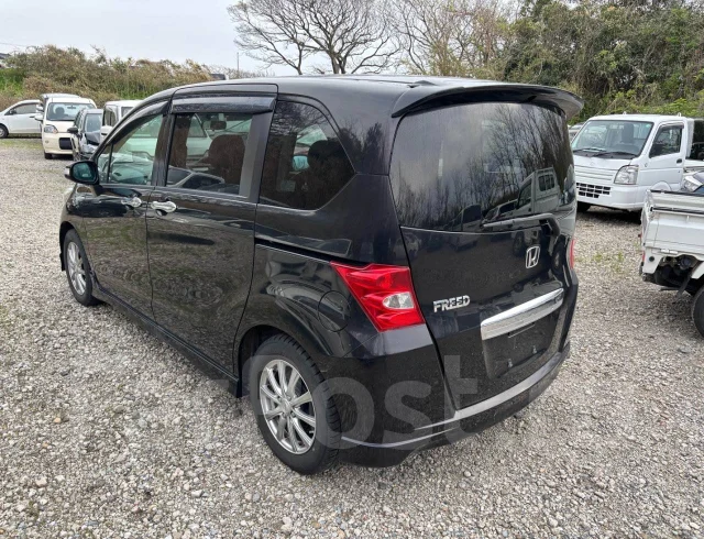 Honda Freed. GB3 GB4, L15A ����
