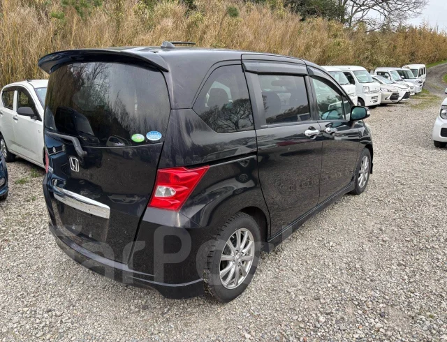 Honda Freed. GB3 GB4, L15A ����