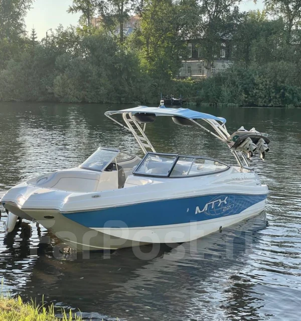 Rinker. 2014 ���, ����� 6,4��., ��������� ������������, 260��.�., ������ ����