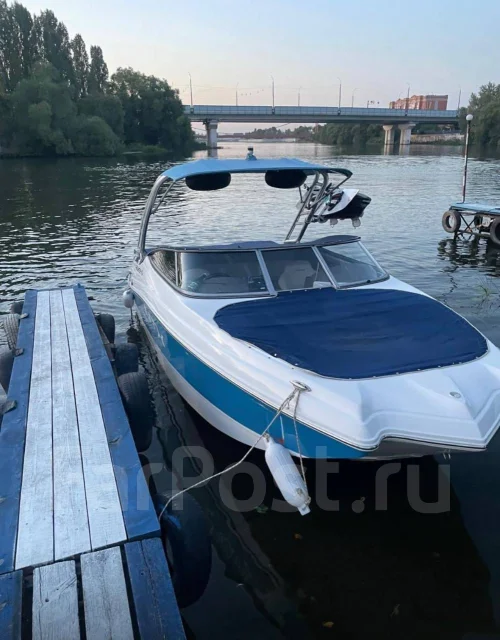 Rinker. 2014 ���, ����� 6,4��., ��������� ������������, 260��.�., ������ ����