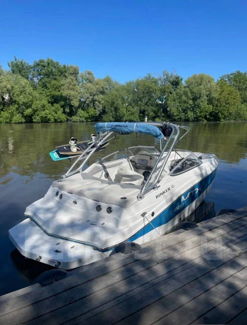 Rinker. 2014 ���, ����� 6,4��., ��������� ������������, 260��.�., ������ ����