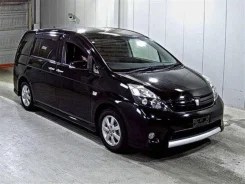 Toyota Isis. ��������, ��������, 1.8 (144��.�.), ������, 150 000����. �� ����