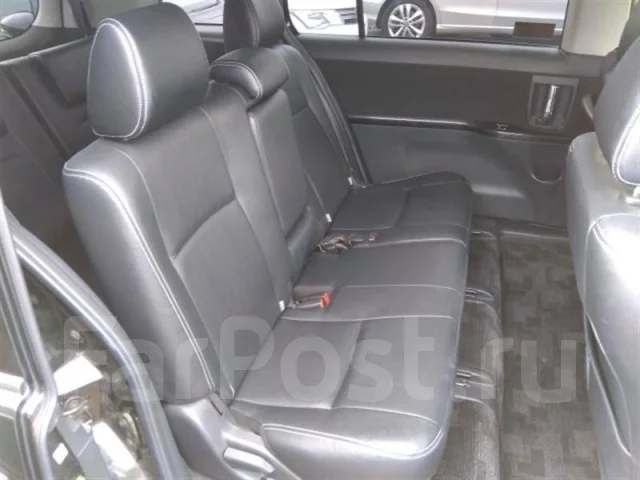 Toyota Isis. ��������, ��������, 1.8 (144��.�.), ������, 150 000����. �� ����