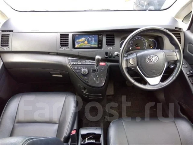 Toyota Isis. ��������, ��������, 1.8 (144��.�.), ������, 150 000����. �� ����