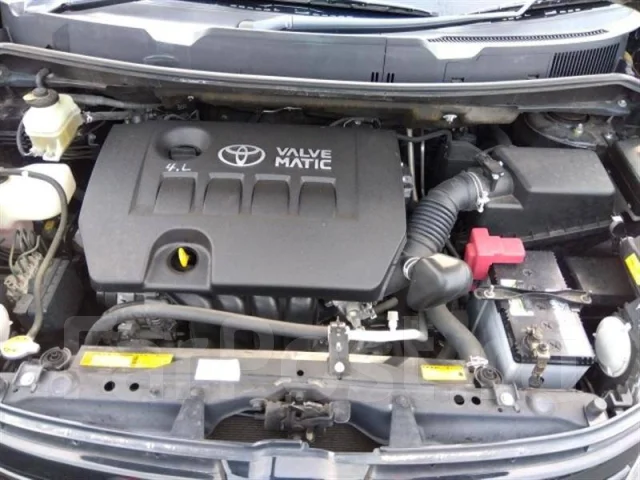Toyota Isis. ��������, ��������, 1.8 (144��.�.), ������, 150 000����. �� ����